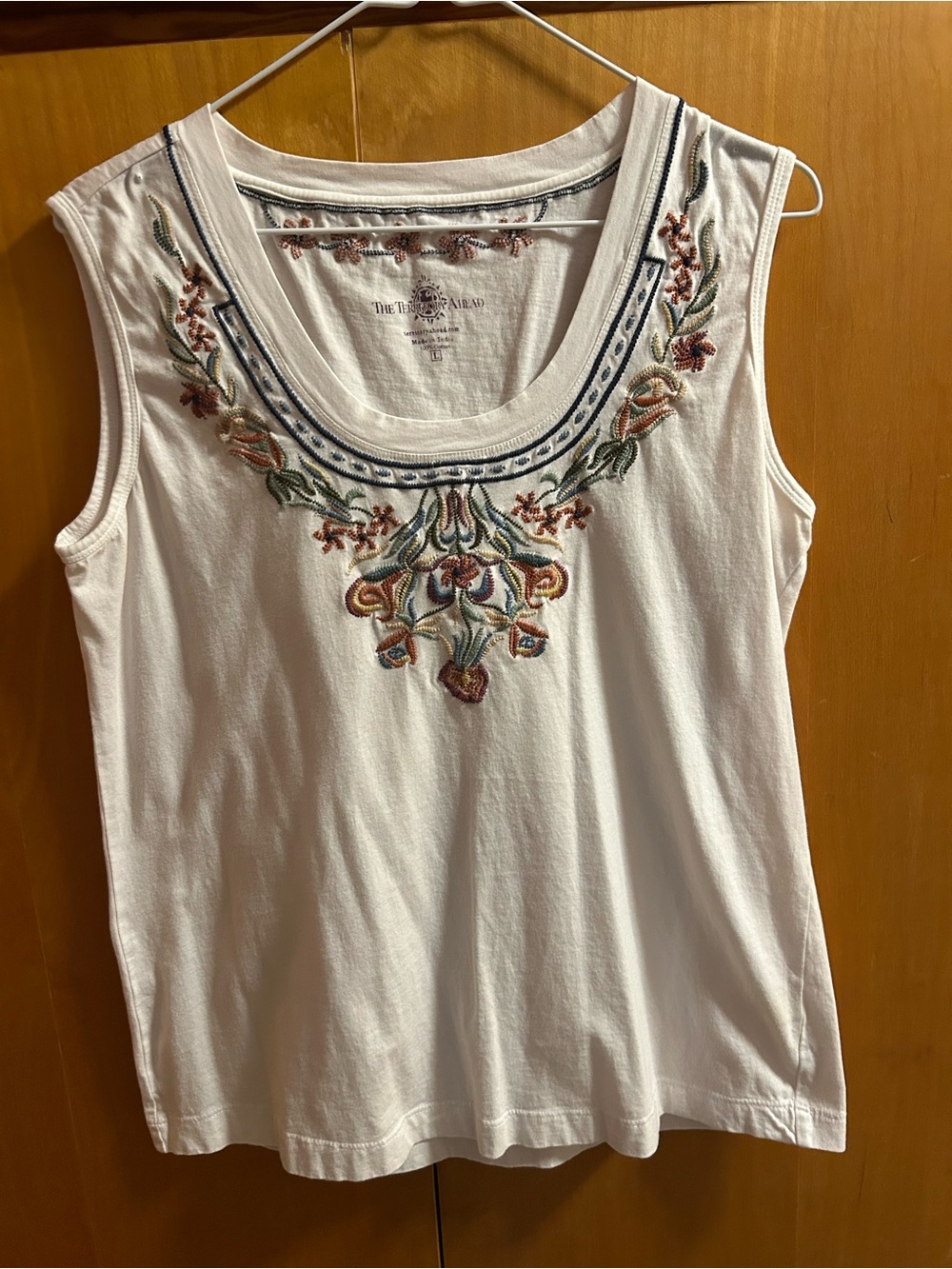 The Territory Ahead Women's White Embroidered Sleeveless Tank